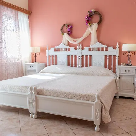 Artemis Superb 2 Bedroom 700 M Away From The Apartament *