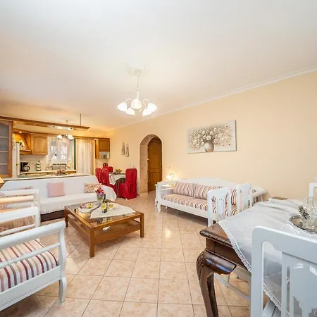 Apartamento Artemis Superb 2 Bedroom 700 M Away From The *