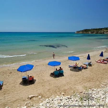 Artemis Superb 2 Bedroom 700 M Away From The Minia